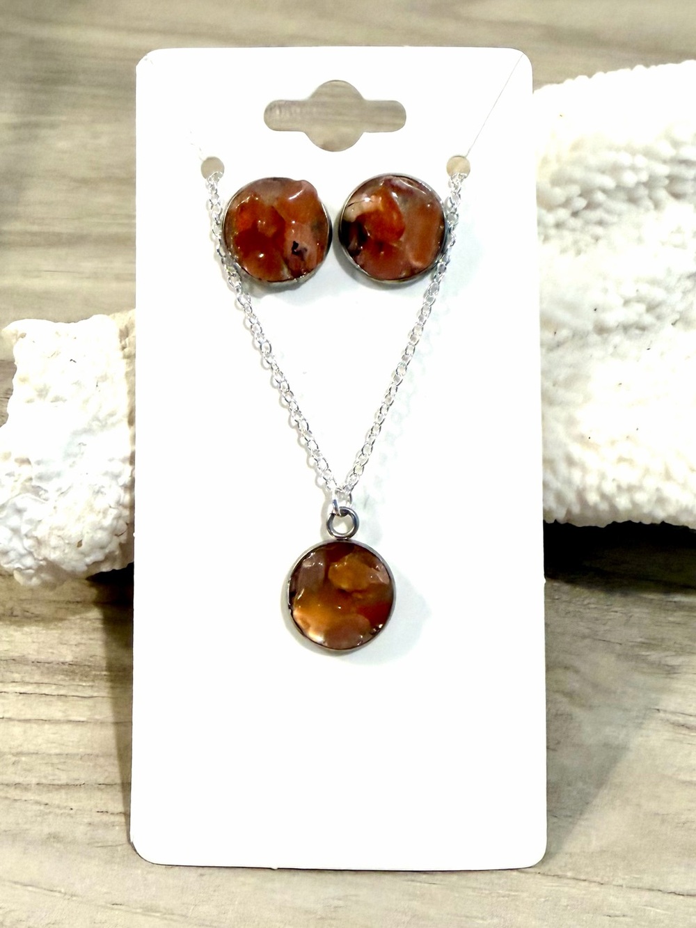 95. Red agate and beach sand stainless steel set